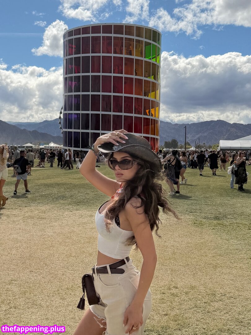 🔥 Sssniperwolf / leaked private photo uncensored full