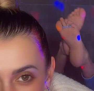 🔥 Sweet girl page leaked private photo uncensored full