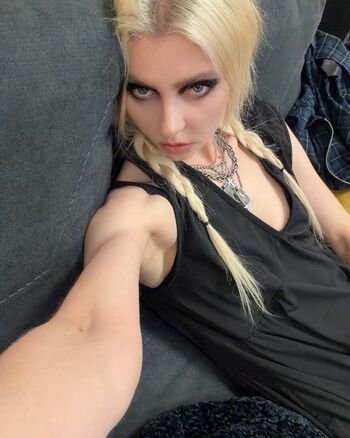 🔥 Taylor momsen leaked private photo uncensored full
