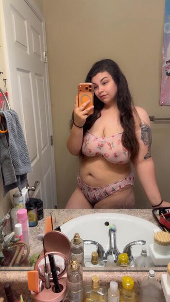 Full leaked Thevelvetvonblacc private onlyfans photo