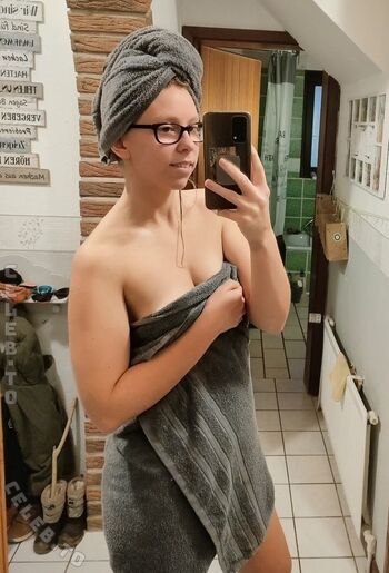 🔥 Vivi an leaked private photo uncensored full