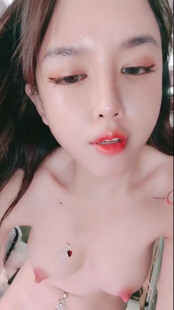 Full leaked Luiza marcato/ private onlyfans photo