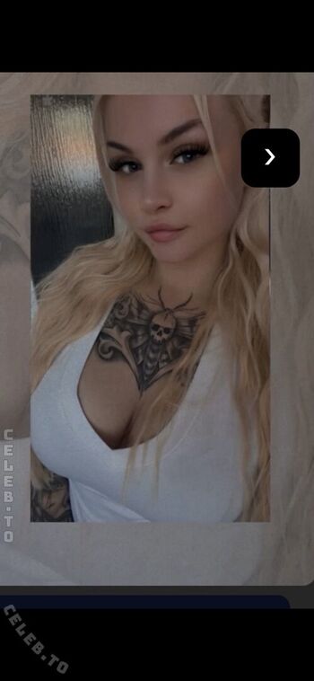 Full leaked Xblondie private onlyfans photo