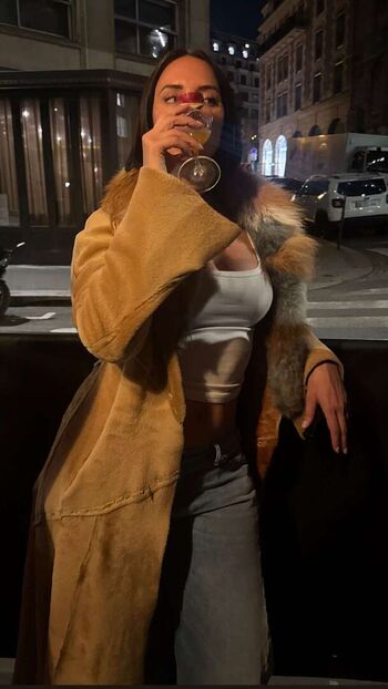 🔥 Yesjulz  page leaked private photo uncensored full