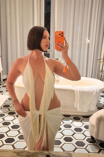 🔥 Yesjulz  page leaked private photo uncensored full