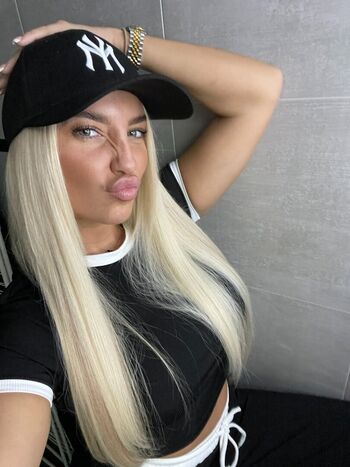 🔥 Youririshblondie leaked private photo uncensored full