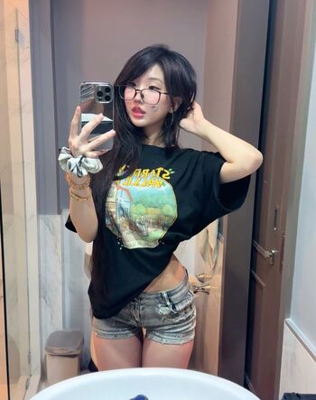 🔥 Yurasweb  page leaked private photo uncensored full