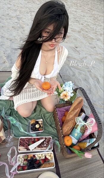 🔥 Yurasweb  page leaked private photo uncensored full