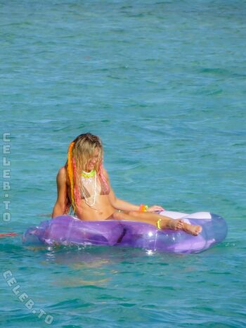 🔥 Zara larsson  page leaked private photo uncensored full