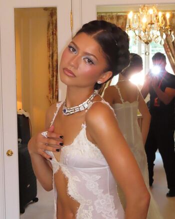 🔥 Zendaya page leaked private photo uncensored full