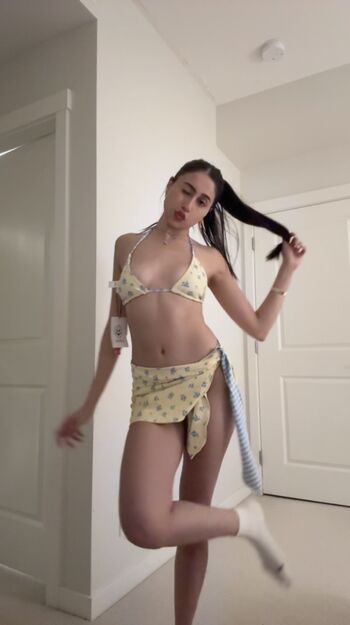 Full leaked Zoya husnnen private onlyfans photo