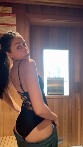 Full leaked Zoya husnnen private onlyfans photo